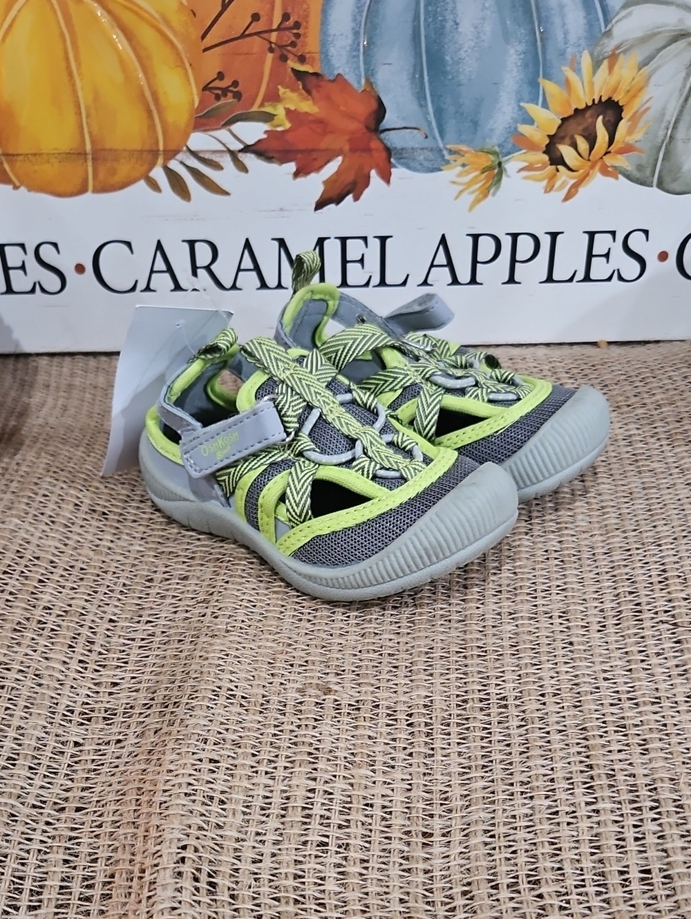 OSHKOSH B'Gosh Lime Green and Gray Active Sandals Sz 5 Toddler Water Shoes